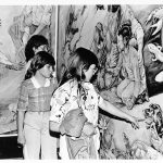 Three schoolchildren look at the Schwartz mural, April 1986.